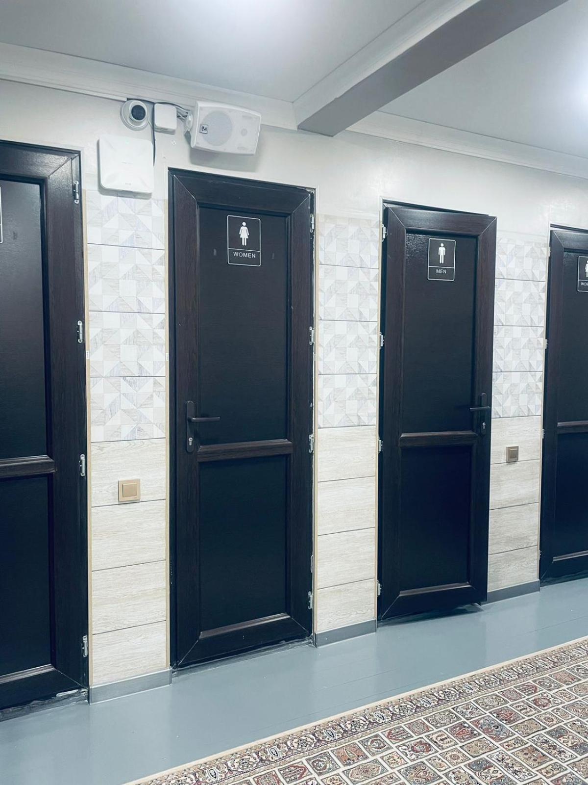 Salamat Hotel Biskek Kültér fotó