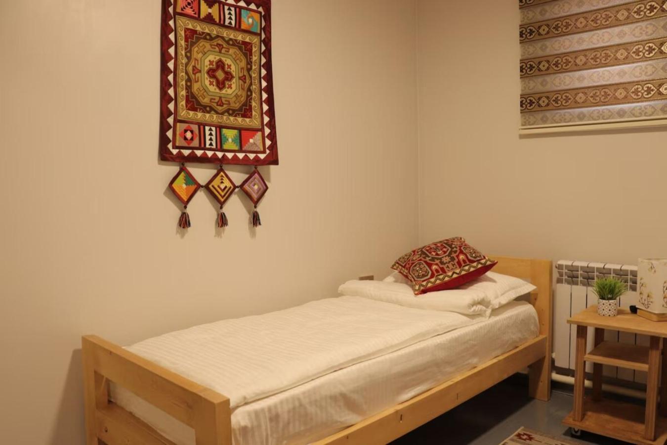 Salamat Hotel Biskek Kültér fotó