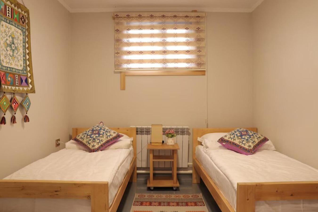 Salamat Hotel Biskek Kültér fotó