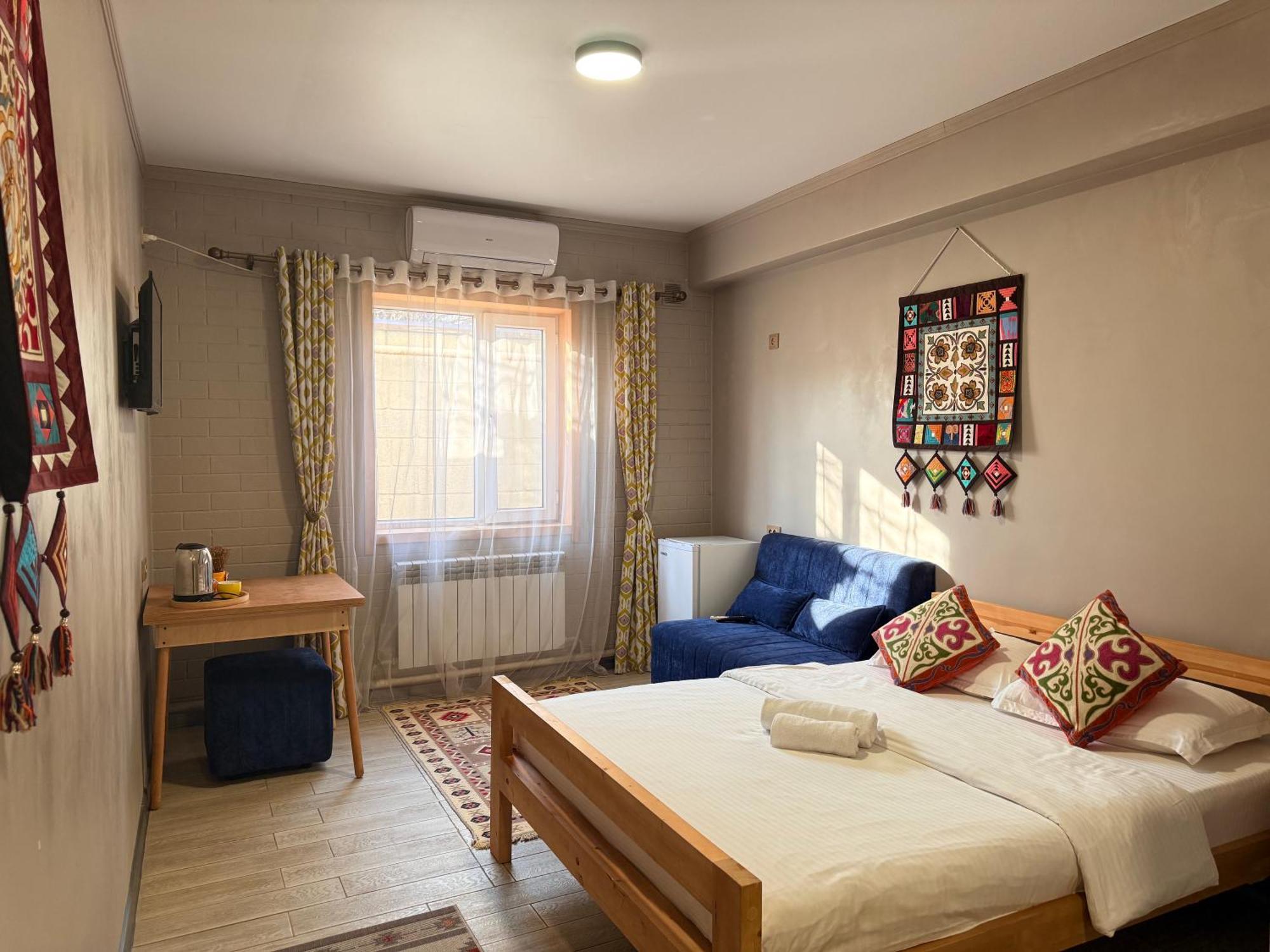 Salamat Hotel Biskek Kültér fotó