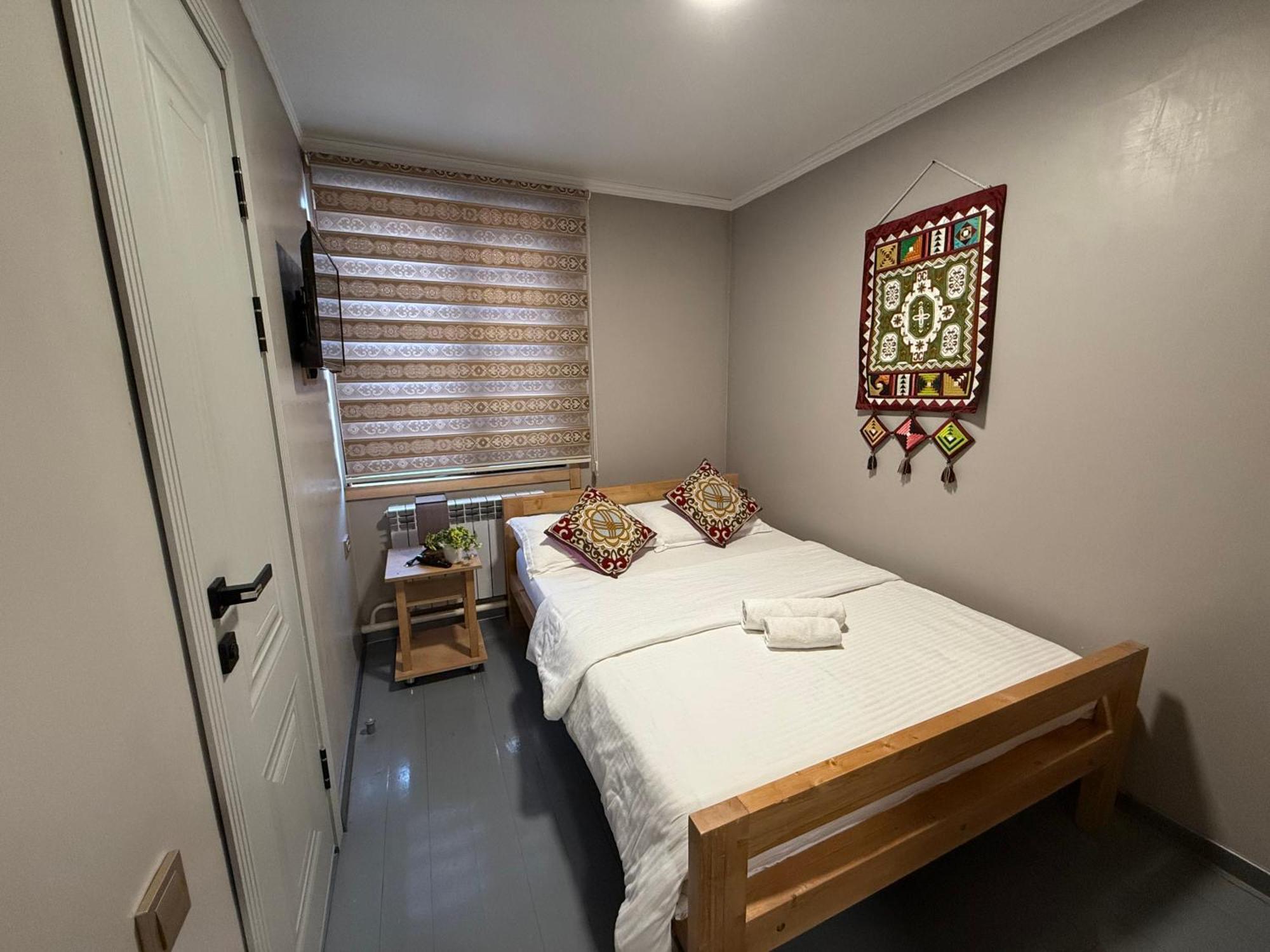 Salamat Hotel Biskek Kültér fotó
