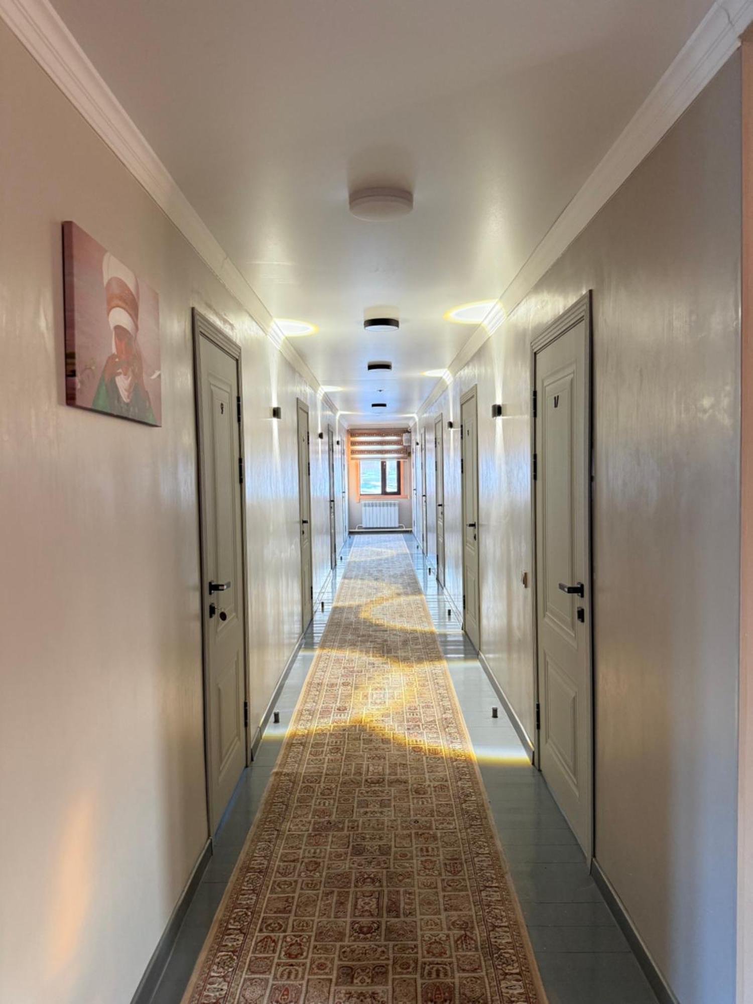 Salamat Hotel Biskek Kültér fotó