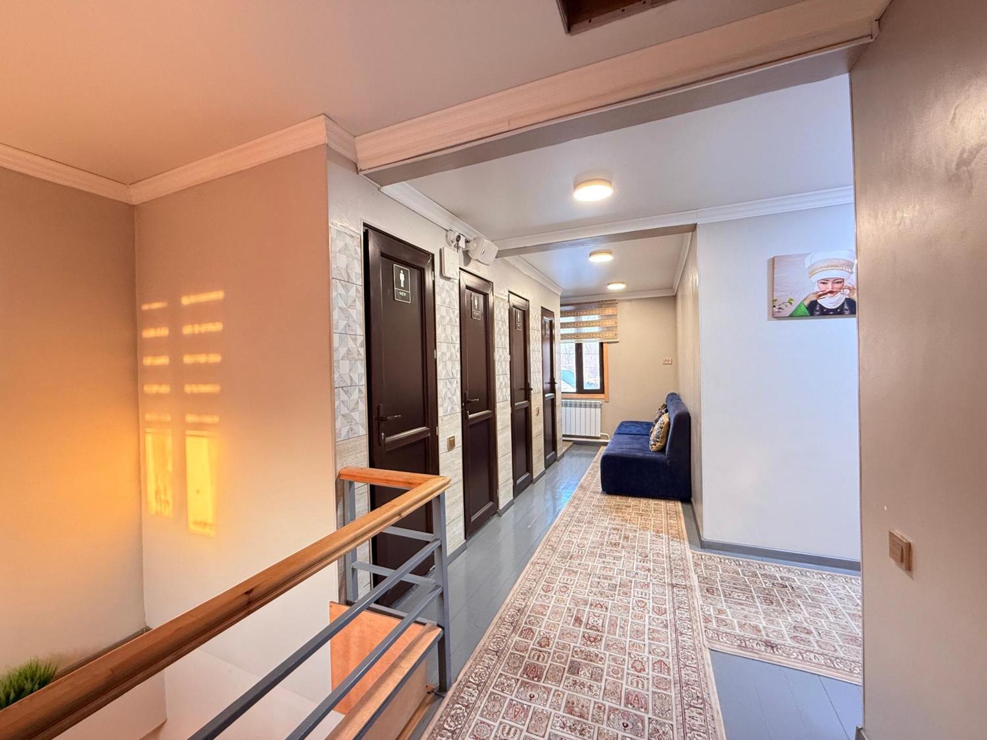 Salamat Hotel Biskek Kültér fotó